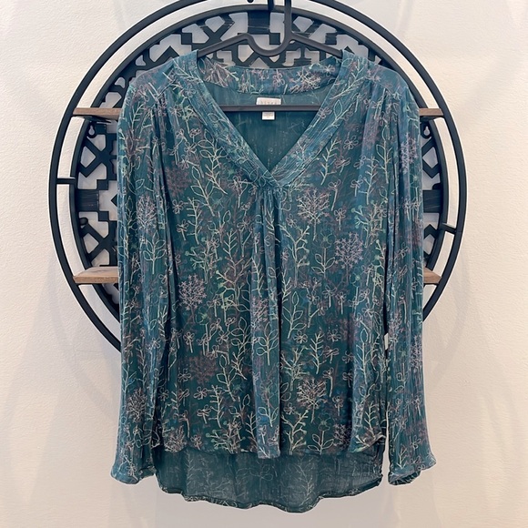 ⭐️ Gorgeous Nordstrom Hinge Top (XS) - Picture 1 of 4